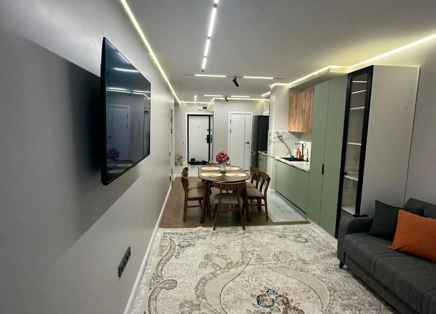 Comfort Class Two-Room Apartment Rams Navoi Almaty