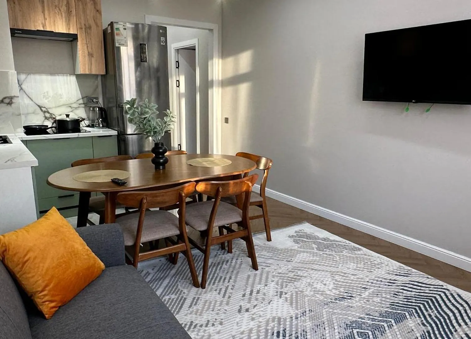 Comfort Class Two-Room Apartment Rams Navoi Almaty